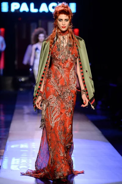 Look 33